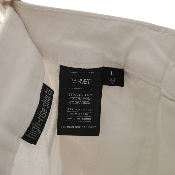 Vervet Attractively High Rise Botton Front White Distressed Denim Shorts Size L - Picture 4 of 12